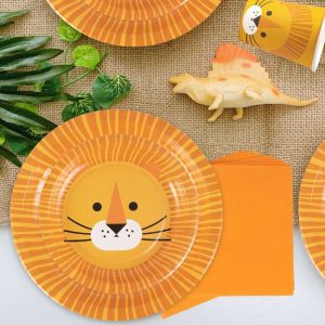 dessert plates with lion pattern