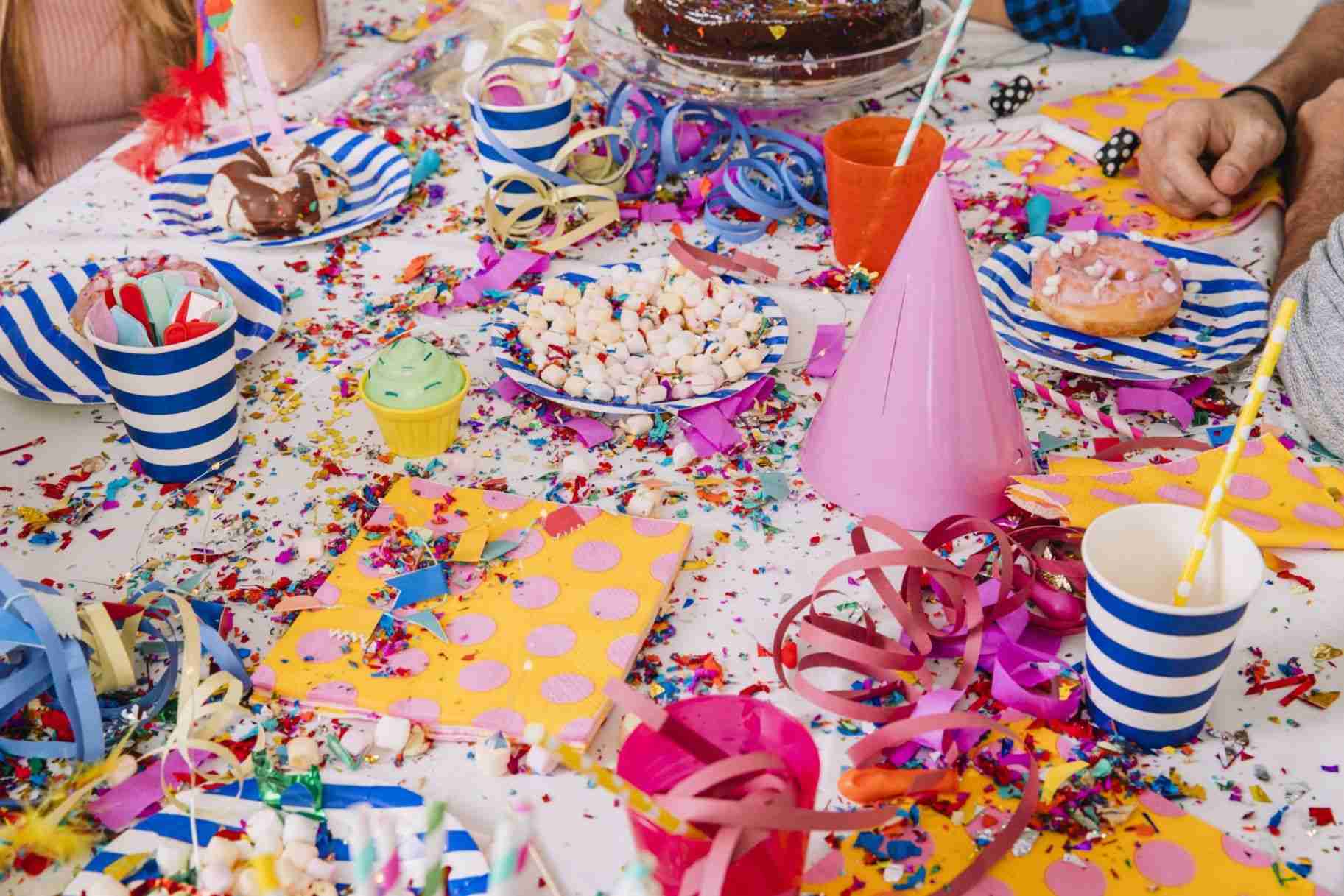 plates table birthday party ideas